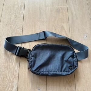 Lululemon Everywhere Belt Bag in Gray